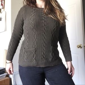 Olive green 💯% Cotton Cable Knit cozy sweater